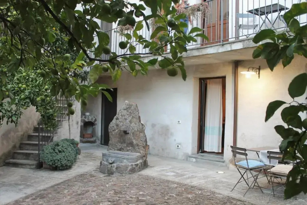 la corte dei Limoni