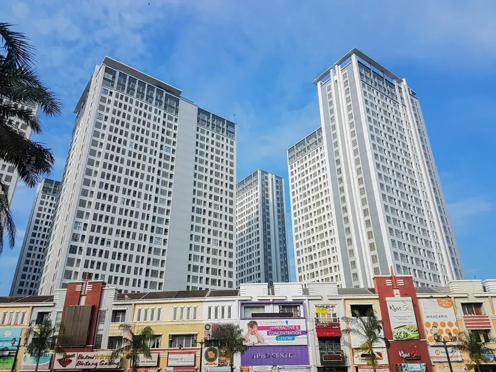 Modern Stylish and Spacious 2BR M-Town Signature Apartment