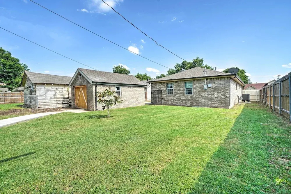 Oklahoma City Home w/ Yard - 5 Mi to Downtown!