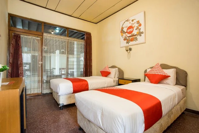 OYO 1238 Hotel Perdana Near RS Bethesda