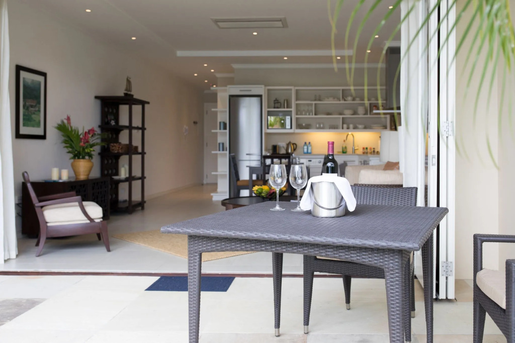 Eden Island Luxury Accommodation