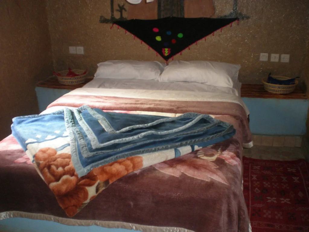 Riad Aicha & Camel Trekking