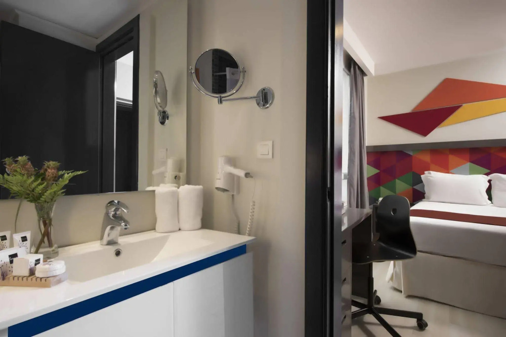 Novus Plaza Hodelpa