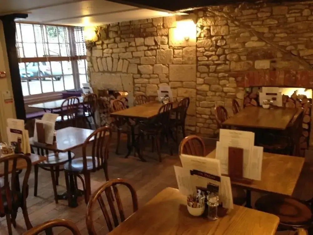 Priory Tearooms Burford with Rooms