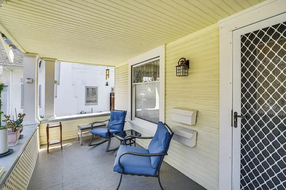 6 Blocks to Sjsu: Cozy Bungalow w/ Deck & Koi Pond