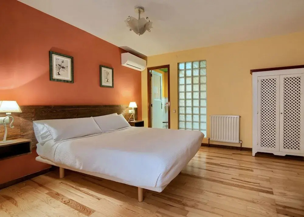 Hotel Rural El Almadiero
