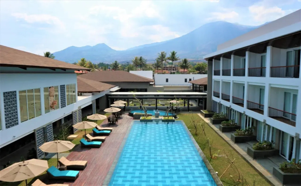 Hotel Santika Garut