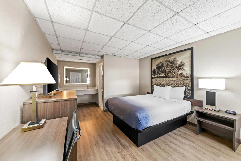 Super 8 by Wyndham Fredericksburg