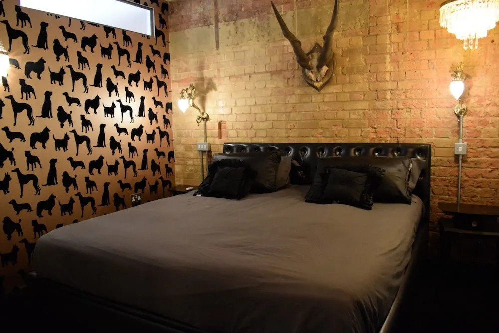 Modern 3 Bedroom Apartment In Soho