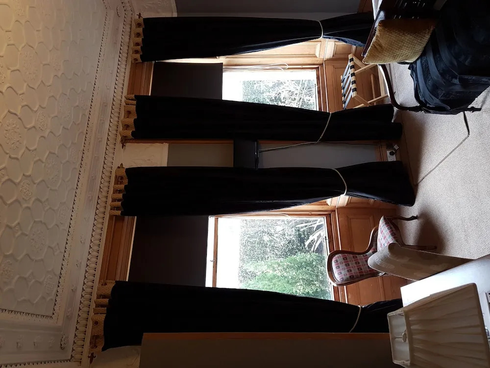 East Claremont Guest House