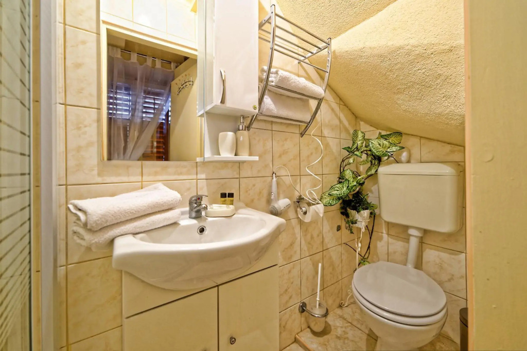 Duplex Apartment Camelia for 4 in charming Old town