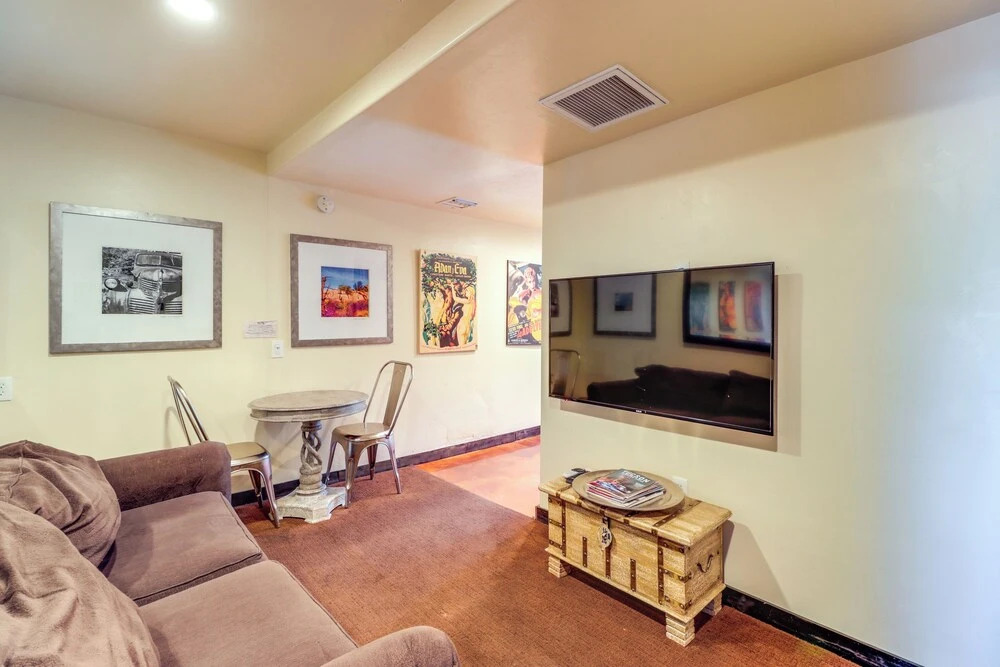 Shared Hot Tub + Fire Pit: Tucson Casita By Hiking
