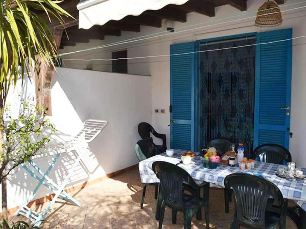 Villa with shady garden and air conditioning in Torre dellOrso
