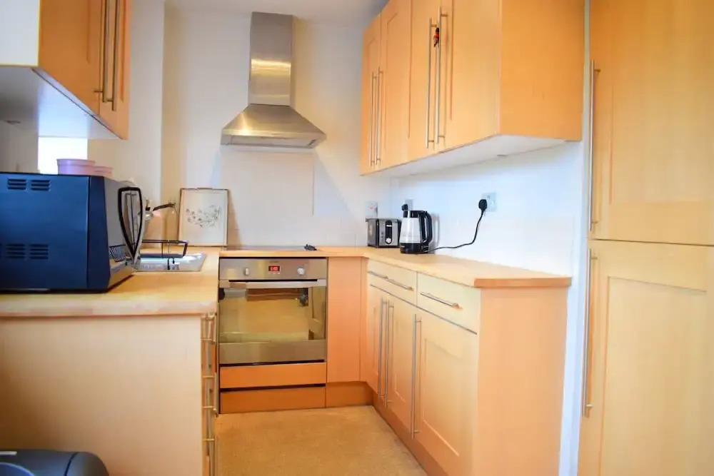 3 Bedroom House in Battersea Accommodates 5
