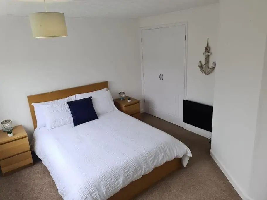 Hunny House - near Searles with lovely sea views