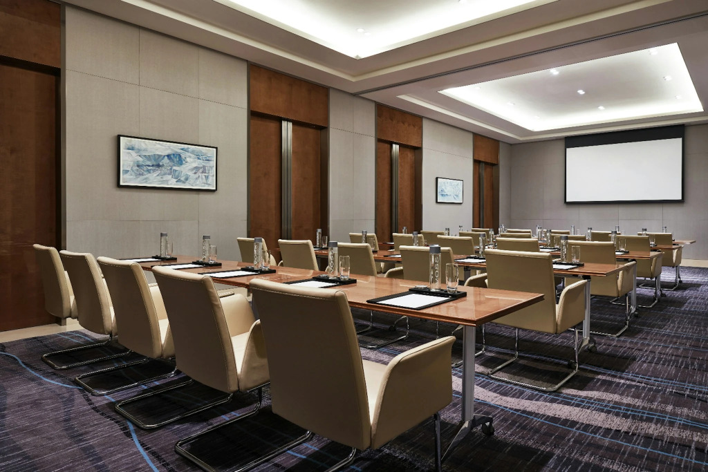 Vignette Collection Palm Springs Hotel Chengdu by IHG