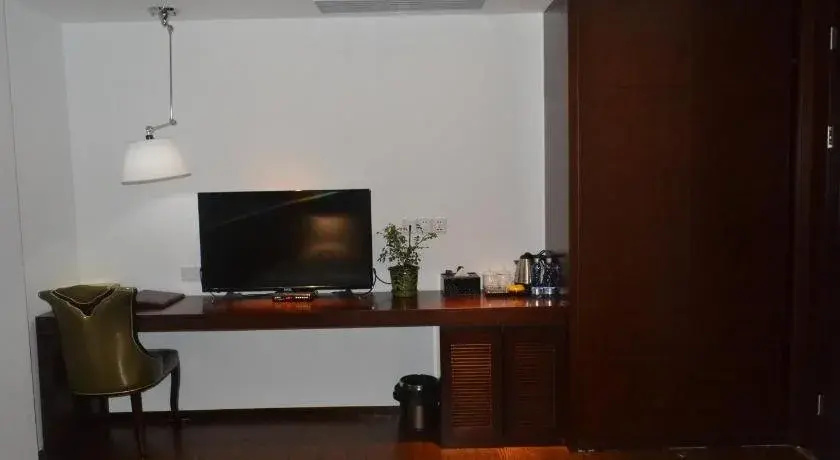 Royal Holiday Hotel