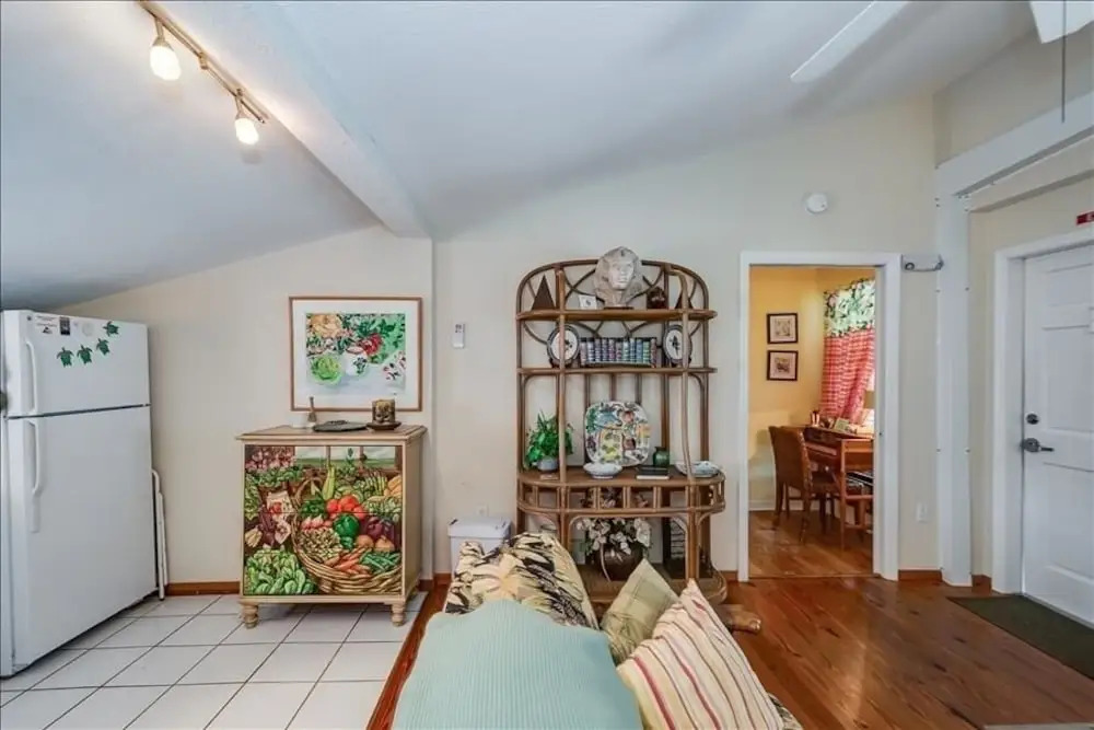 ANCHOR INN - Unit 1 apts