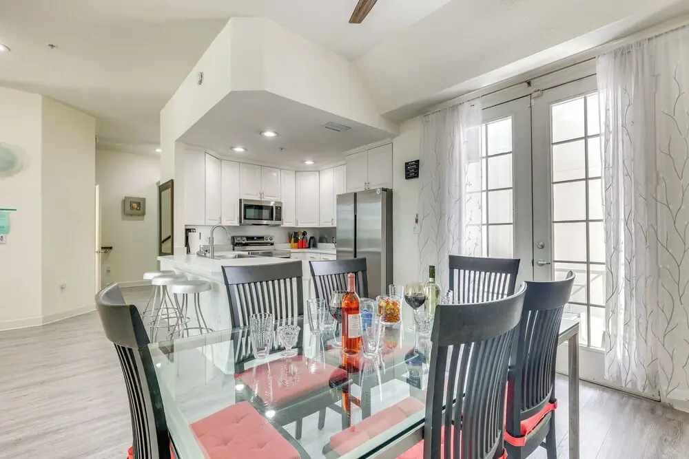 Clearwater Beach Hideaway: Walkable Location!