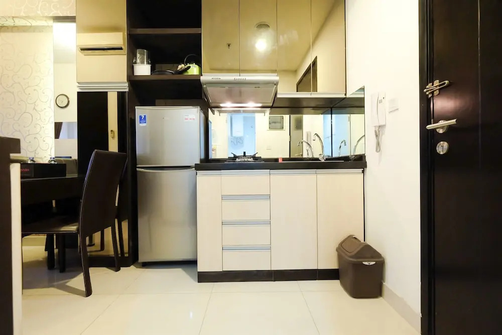 Homey Westmark Tanjung Duren Apartment near Taman Anggrek