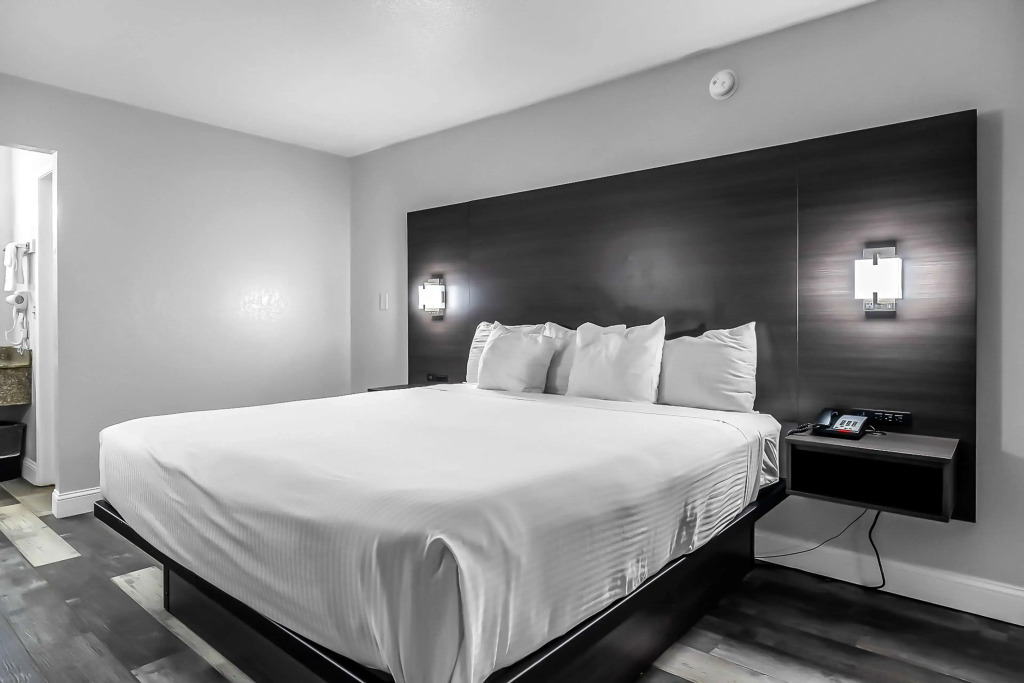 SureStay Hotel by Best Western Oklahoma City West
