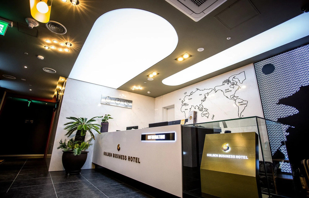 Golden Business Hotel