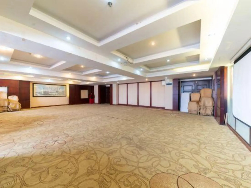 Ling Nan International Hotel