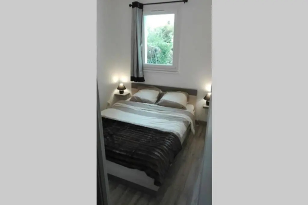 Appartement jardin a 100m de la plage et Thalasso