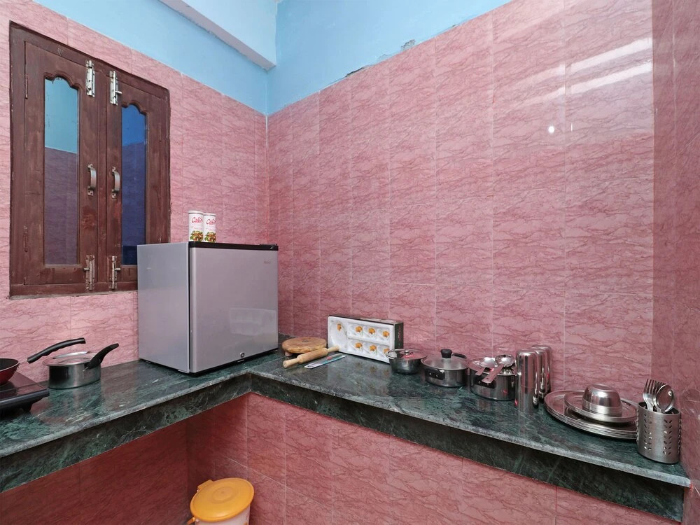 OYO 13922 Hill View 2BHK Kempty Fall