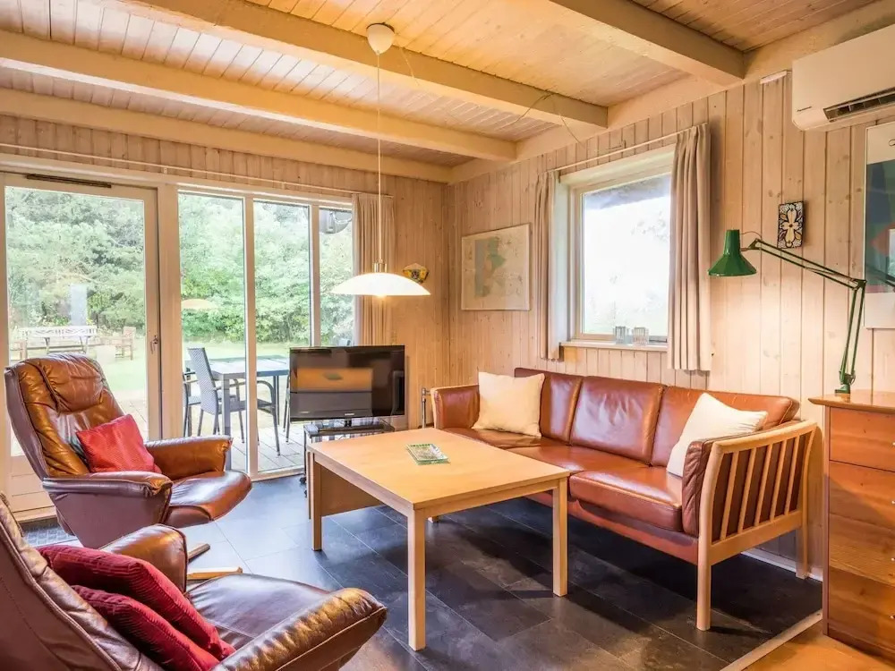 6 person holiday home in Henne