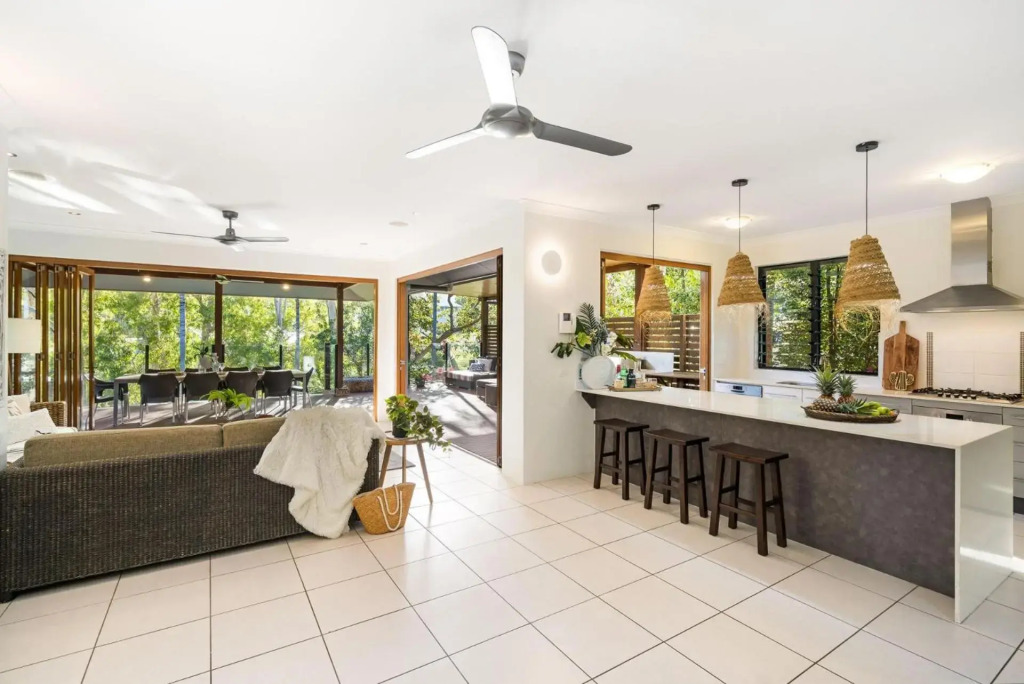 Belle Escapes Havenly Luxury Villa Palm Cove