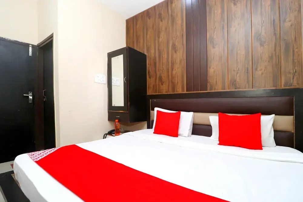 Oyo 41555 Grt Inn