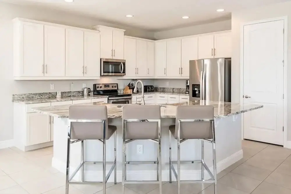 Spacious 9Bd near Disney with Pool - Family Dream