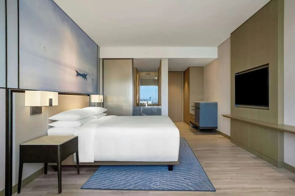 Courtyard by Marriott Danang Han River