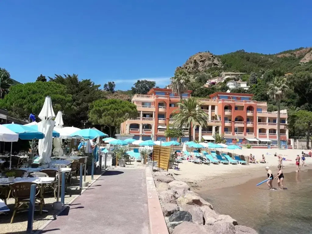 Apartment With one Bedroom in Théoule-sur-mer, With Wonderful sea View