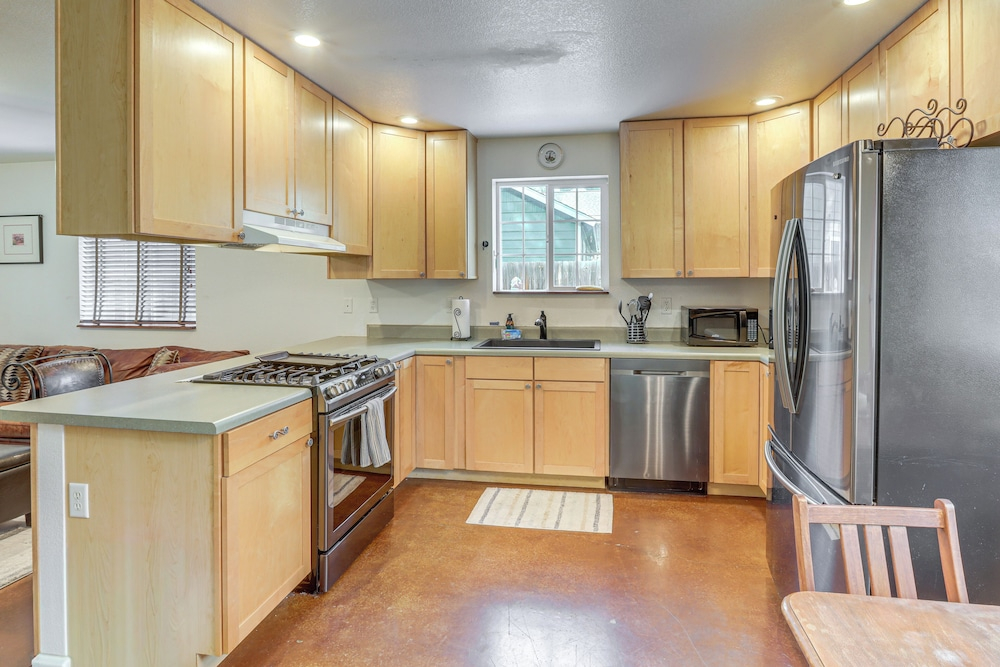 Explore the Coconino Forest! Flagstaff Cottage