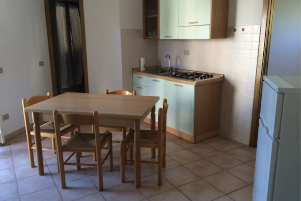 Two-room apartment in Porto Ottiolu very close to the marina.-Bilo Rosa Primo Piano