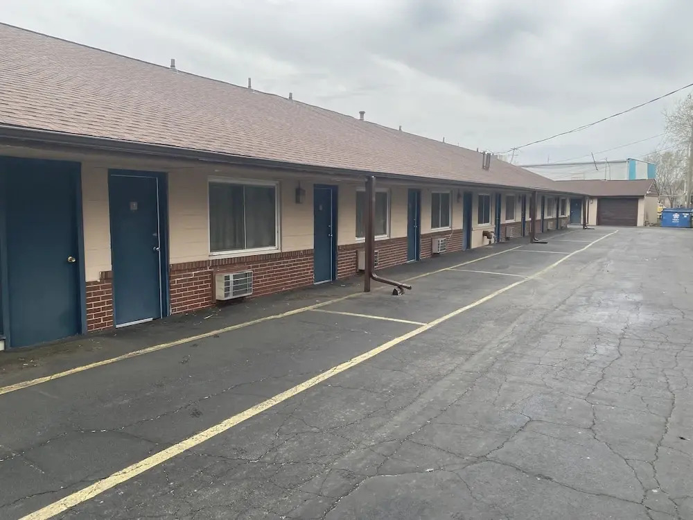 Courtesy Motel