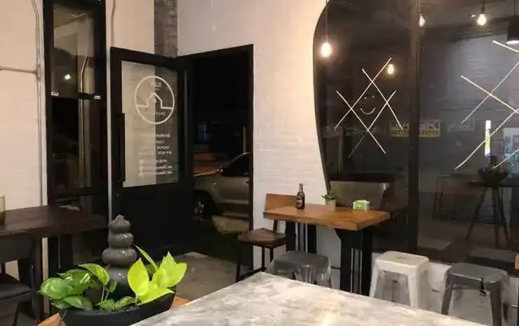 YOJI House and Cafe