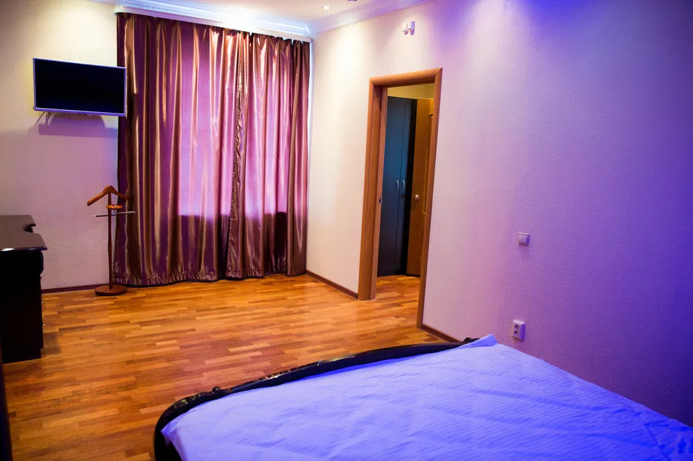 City Hotel
