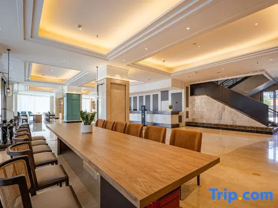 Ximu Hotel Kunming MixC (Dongjiao Road Metro Station)