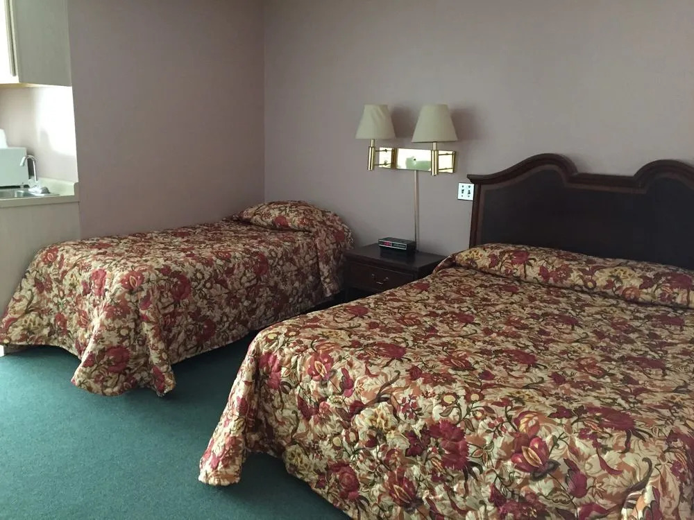 Iron Horse Inn