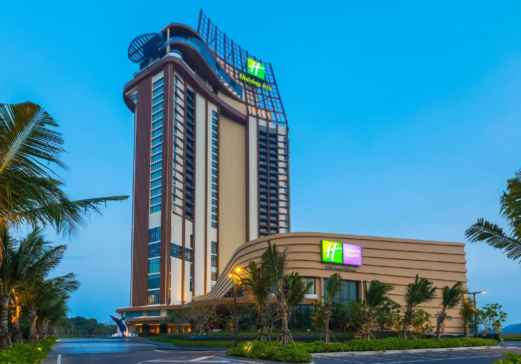 Holiday Inn Resort Vana Nava Hua Hin, an IHG Hotel
