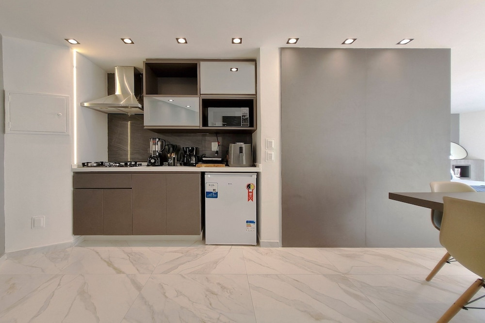 Iate Plaza #1404 - Studio Vista Mar por Carpediem