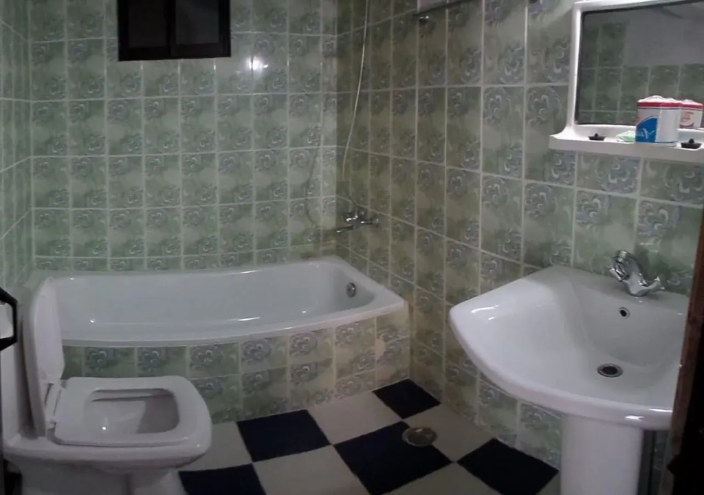 Majestic Tourist Hotel