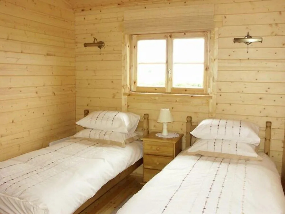 Thornlea Log Cabin
