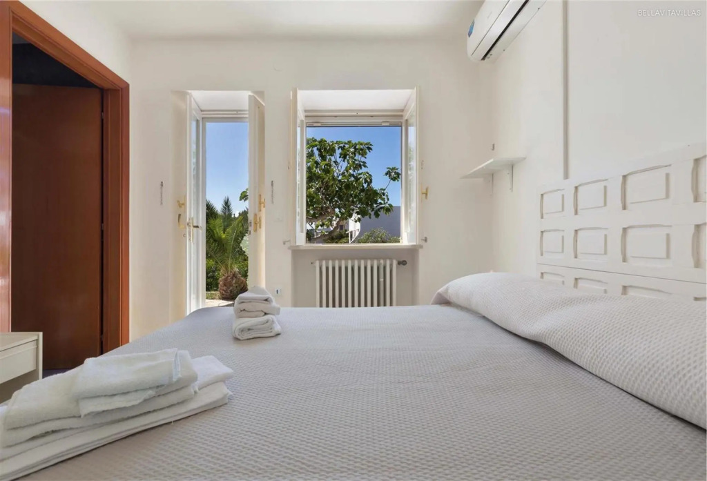 2374 Villa Costa Merlata by Perle di Puglia