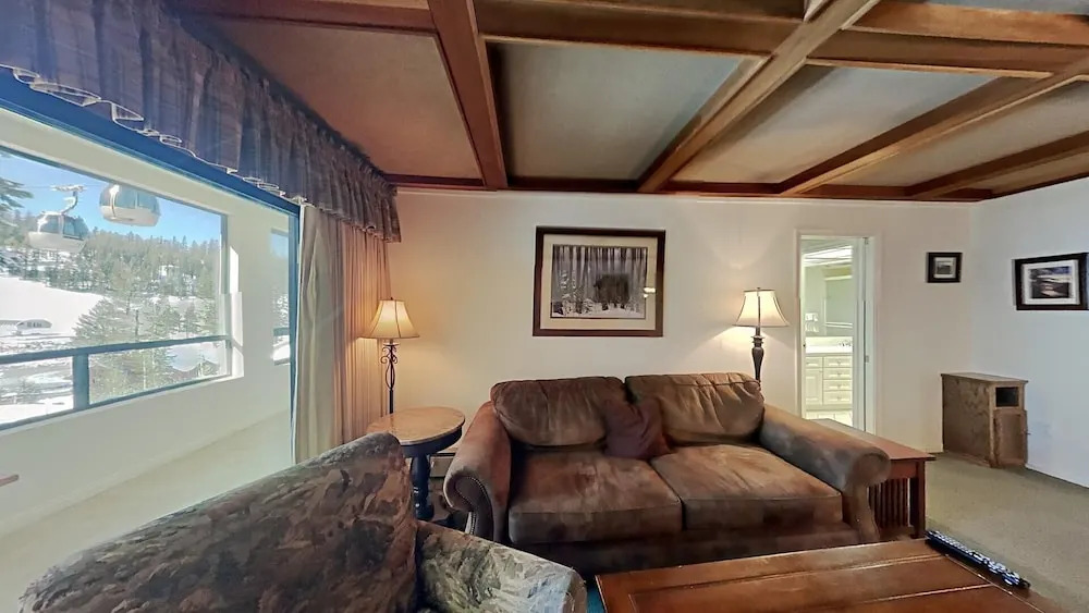 303 2 Bedroom Home
