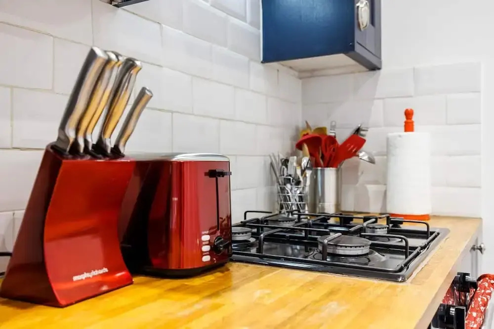 Kensington Charming and Bright Flat
