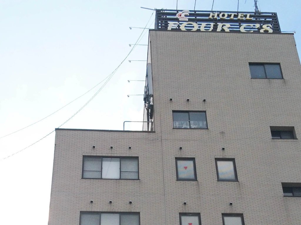 Hotel Four C's